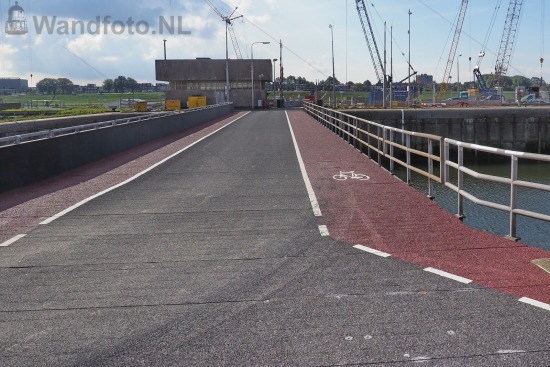 Nieuw wegdek binnendeur