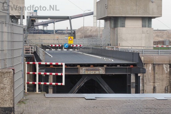 Sluisdeur