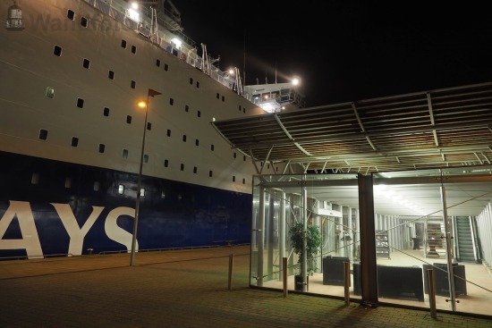 Felison Terminal - Cruisekade |
DFDS-ferries naar Amsterdam om