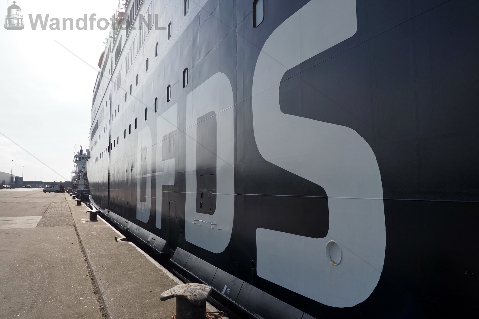 Cruiseferry Princess Seaways aan de kant ivm Corona