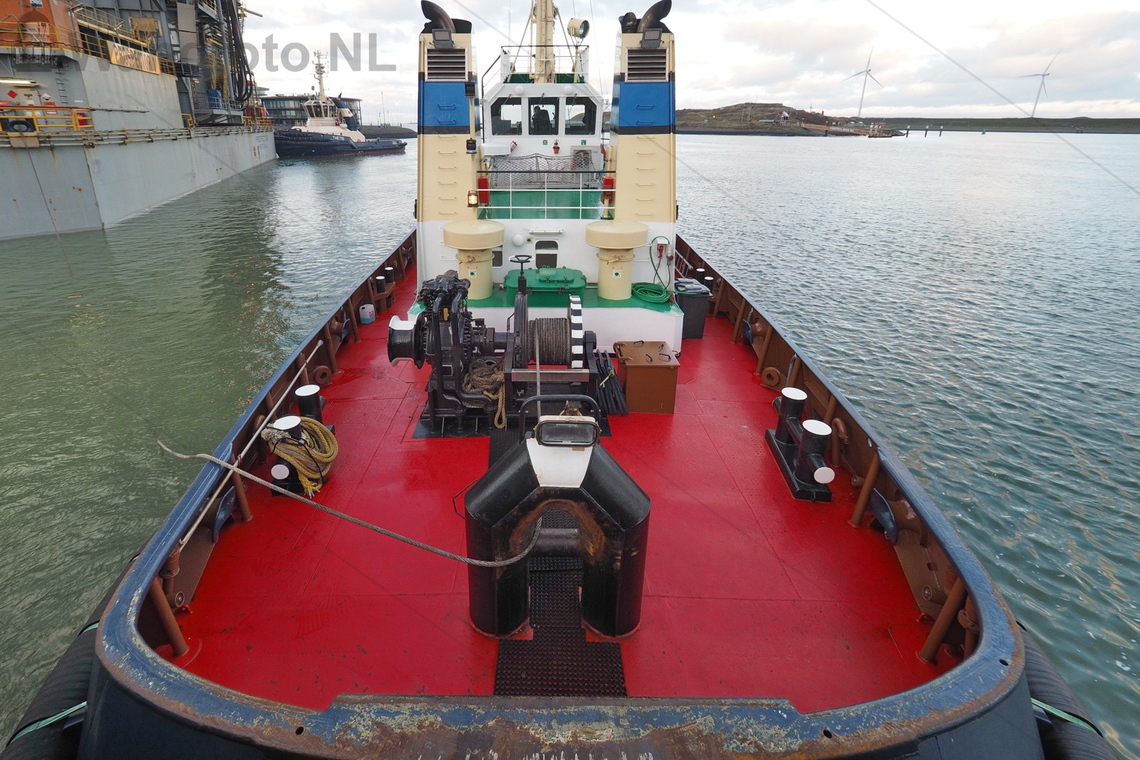 Booreiland Prospector 1 vertrekt naar zee