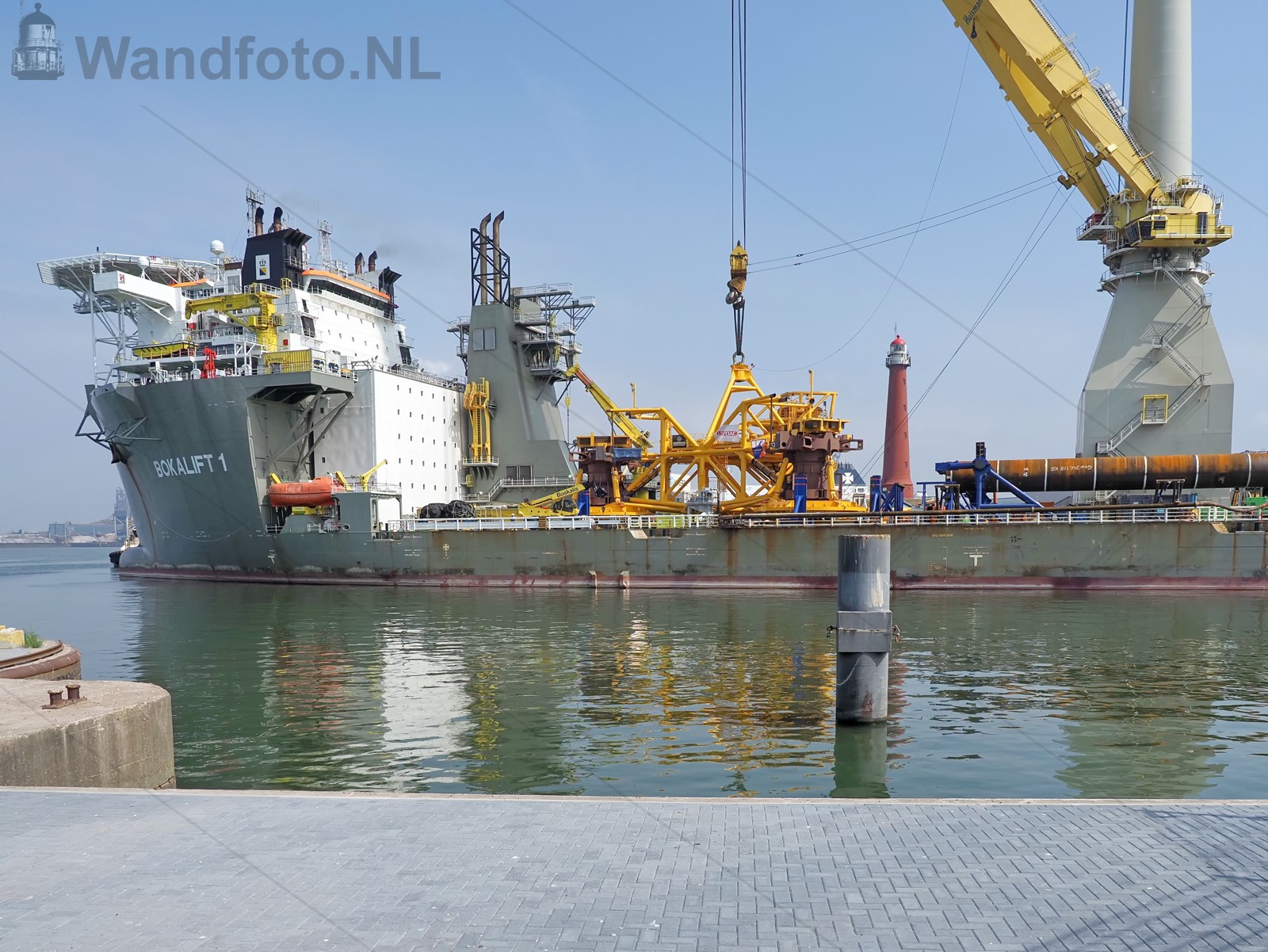 Transport drilling template van Breman op Bokalift 1