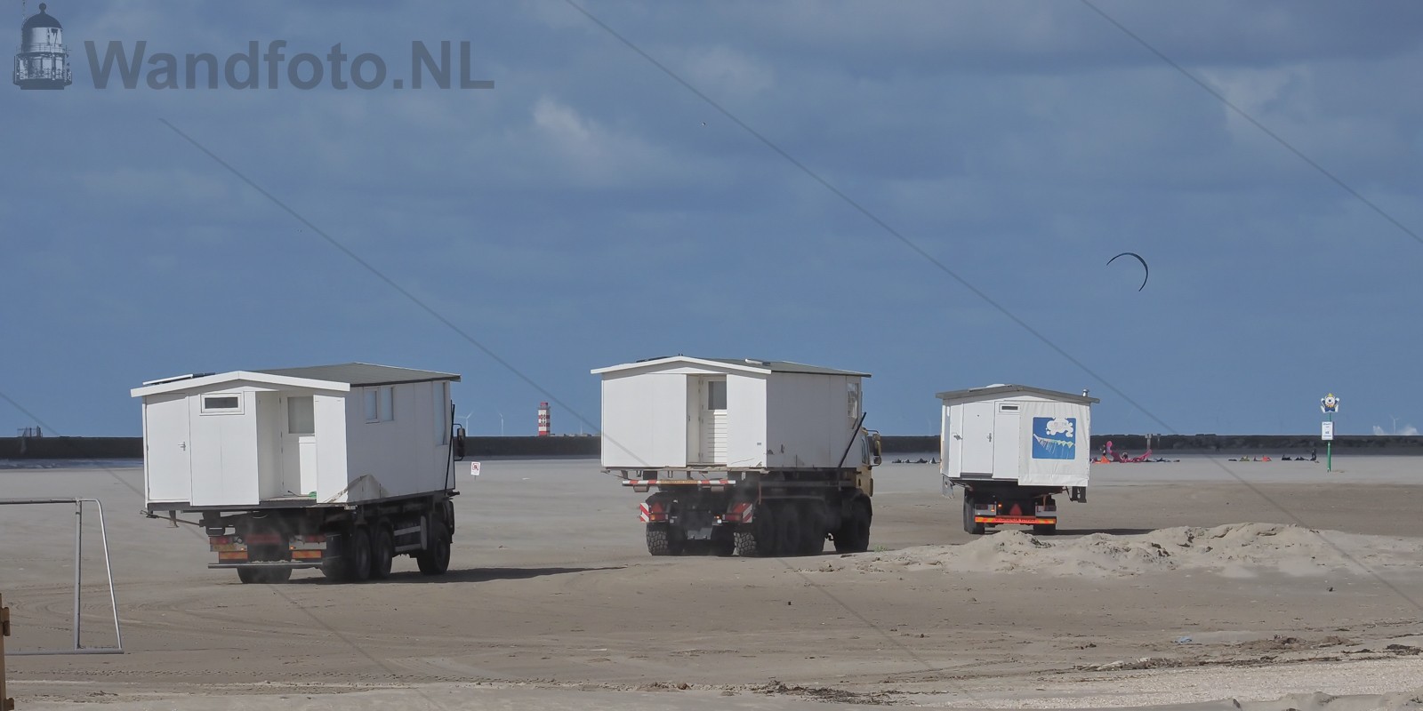 Einde zomerseizoen: Strandhuisjes gaan van het strand