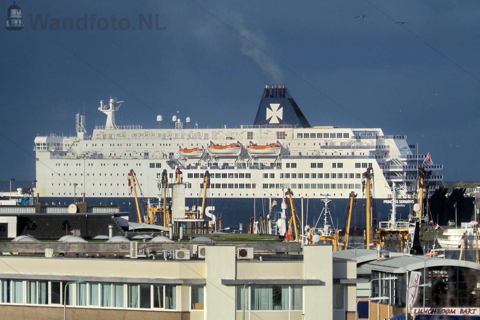 Cruiseferry Princess Seawyas terug uit Amsterdam