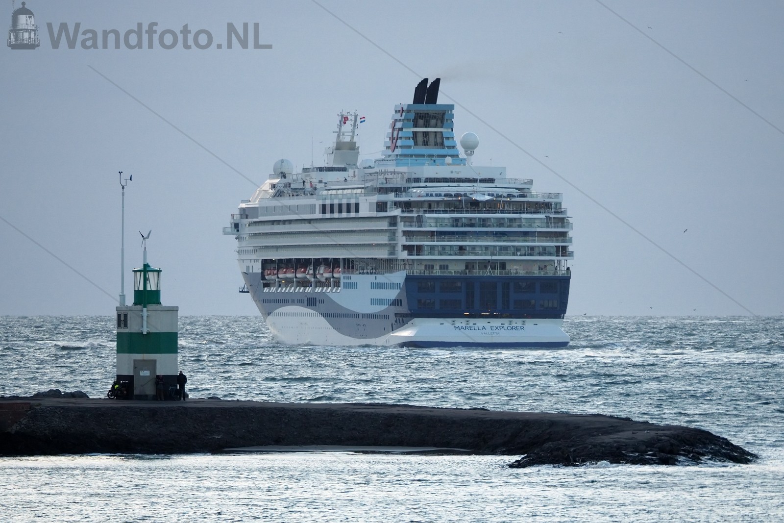 Vertrek cruiseschip Marella Explorer