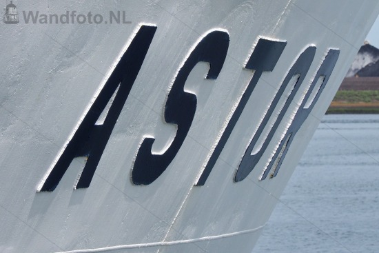 Cruiseschip Astor aan de Cruisekade