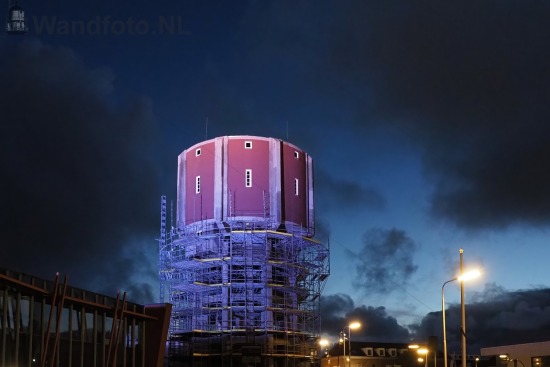 Steigers worden verwijderd van de watertoren
