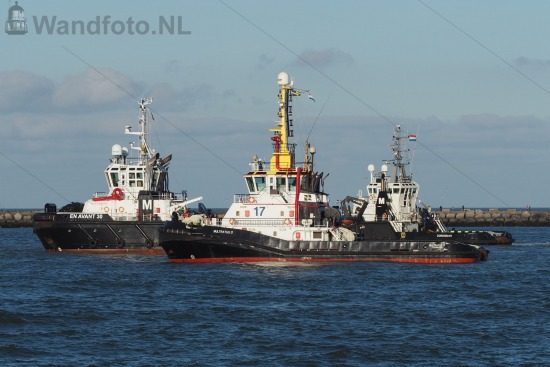 Booreiland Prospector 1 vertrekt naar zee