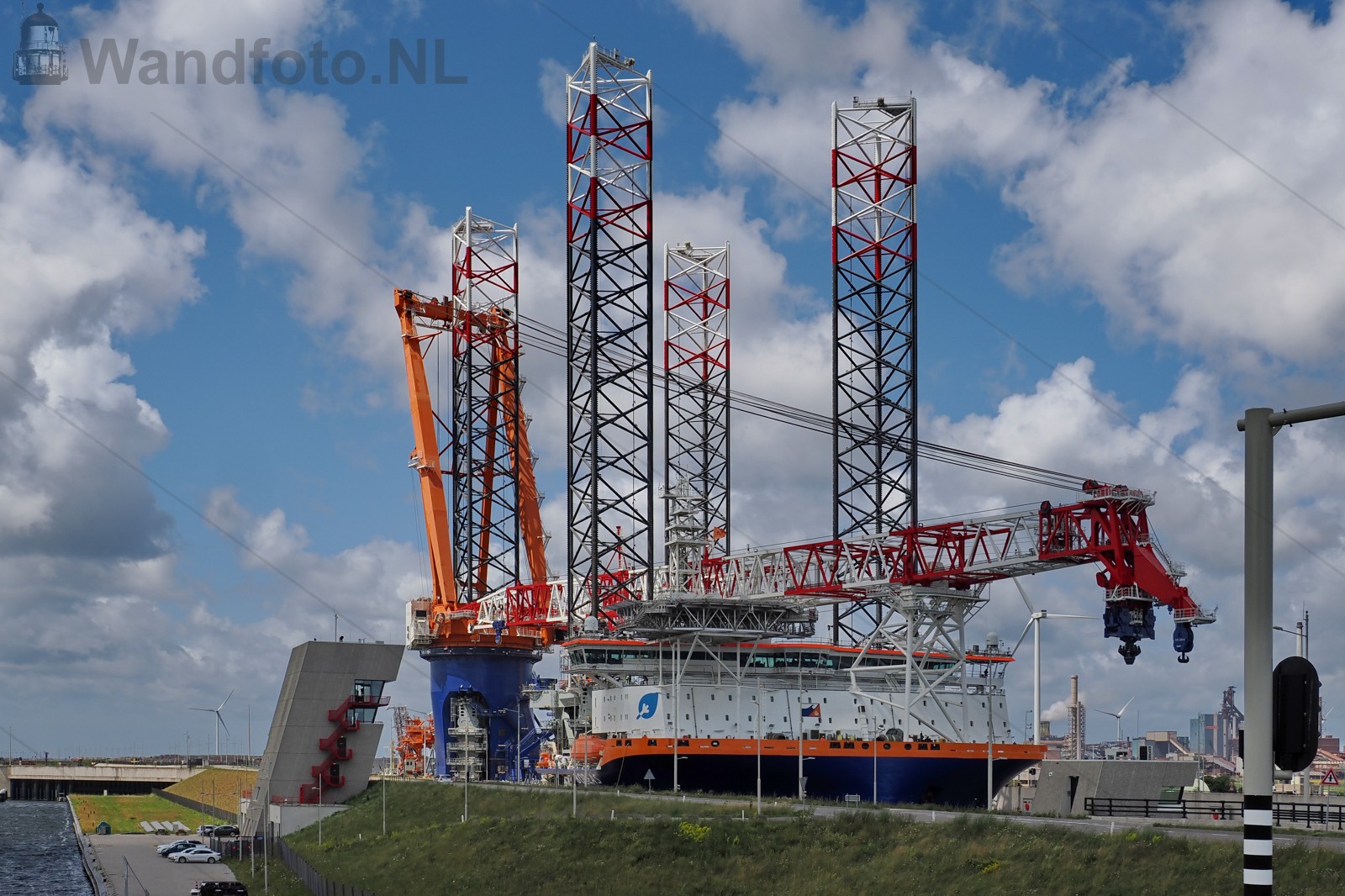 Offshore Support Vessel Boreas, Zeesluis IJmuiden, IJmuiden
