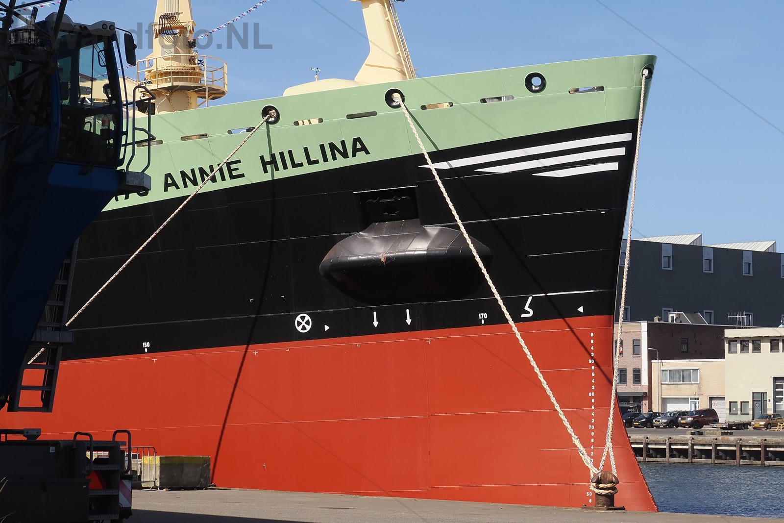 Nieuwe hektrawler Annie Hillina, Kotterkade, IJmuiden