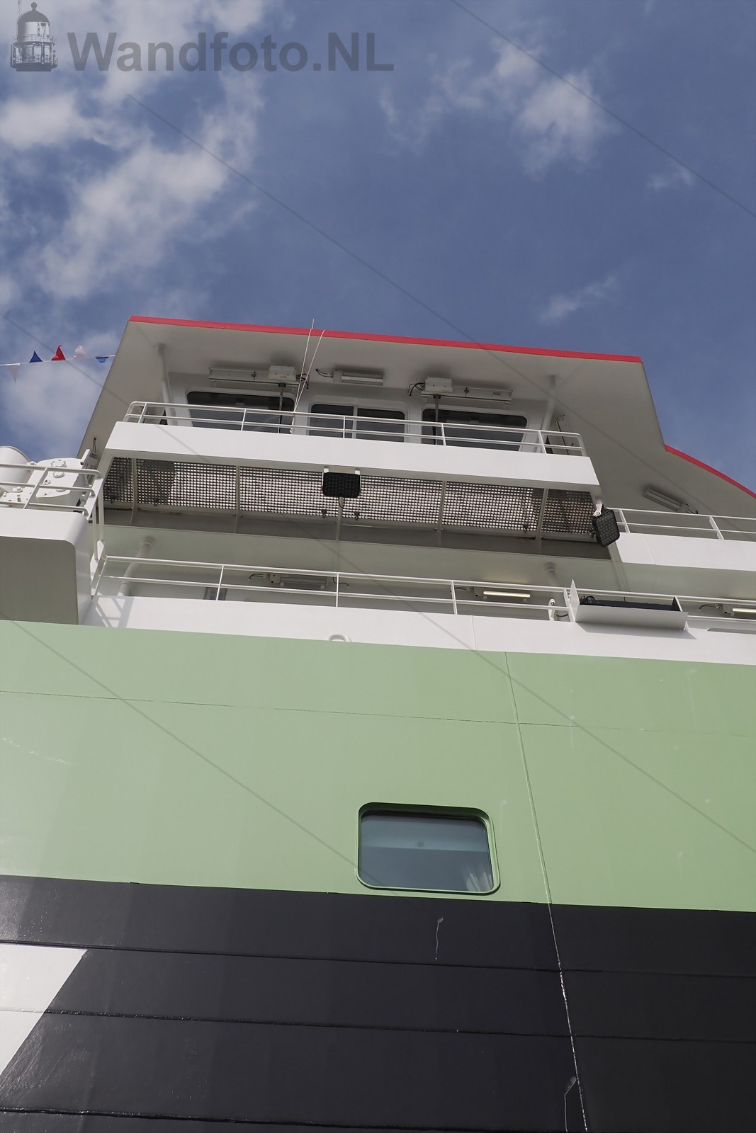 Nieuwe hektrawler Annie Hillina, Kotterkade, IJmuiden