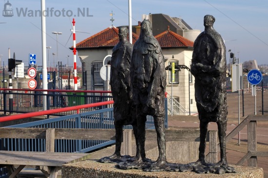 Beeld Kanaalgravers, Sluisplein, IJmuiden