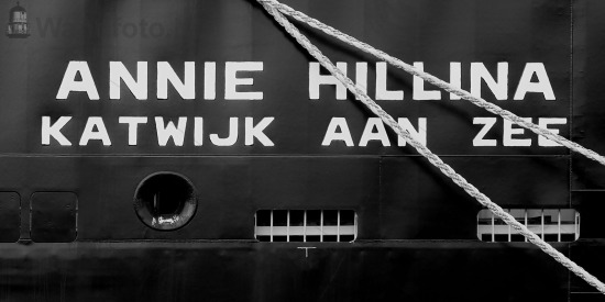 Nieuwe hektrawler Annie Hillina, Kotterkade, IJmuiden