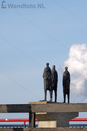 Beeld Kanaalgravers, Sluisplein, IJmuiden