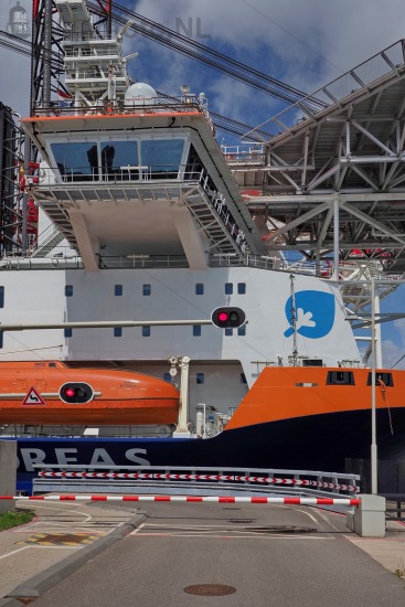 Offshore Support Vessel Boreas, Zeesluis IJmuiden, IJmuiden