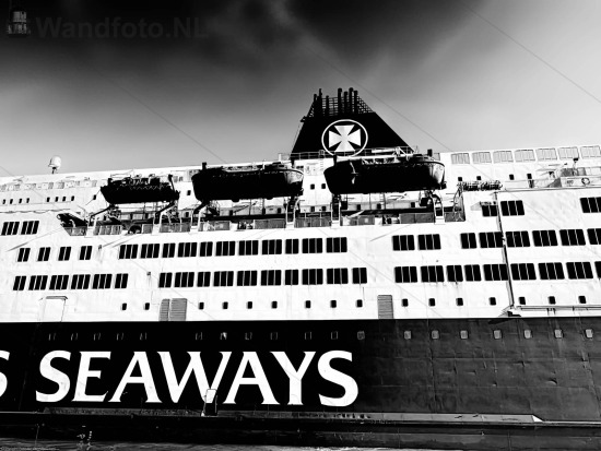 NL: Cruiseferry King Seaways arriveert in . Het schip on