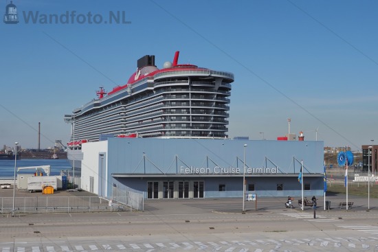 Cruiseschip Valiant Lady