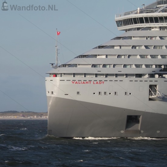 Vertrek bij cruiseschip Valiant Lady
