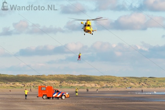 Hoisoefening IJRB met helikopter NHV