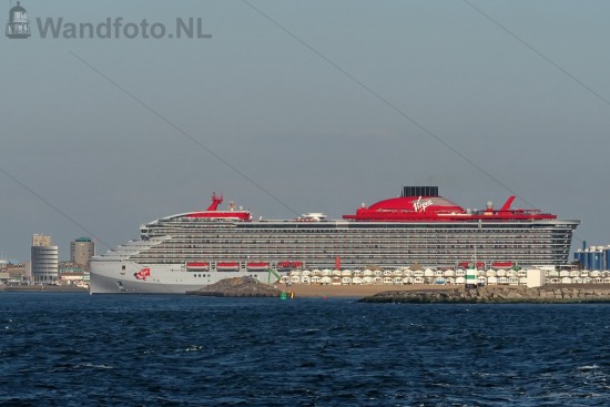 Vertrek bij cruiseschip Valiant Lady