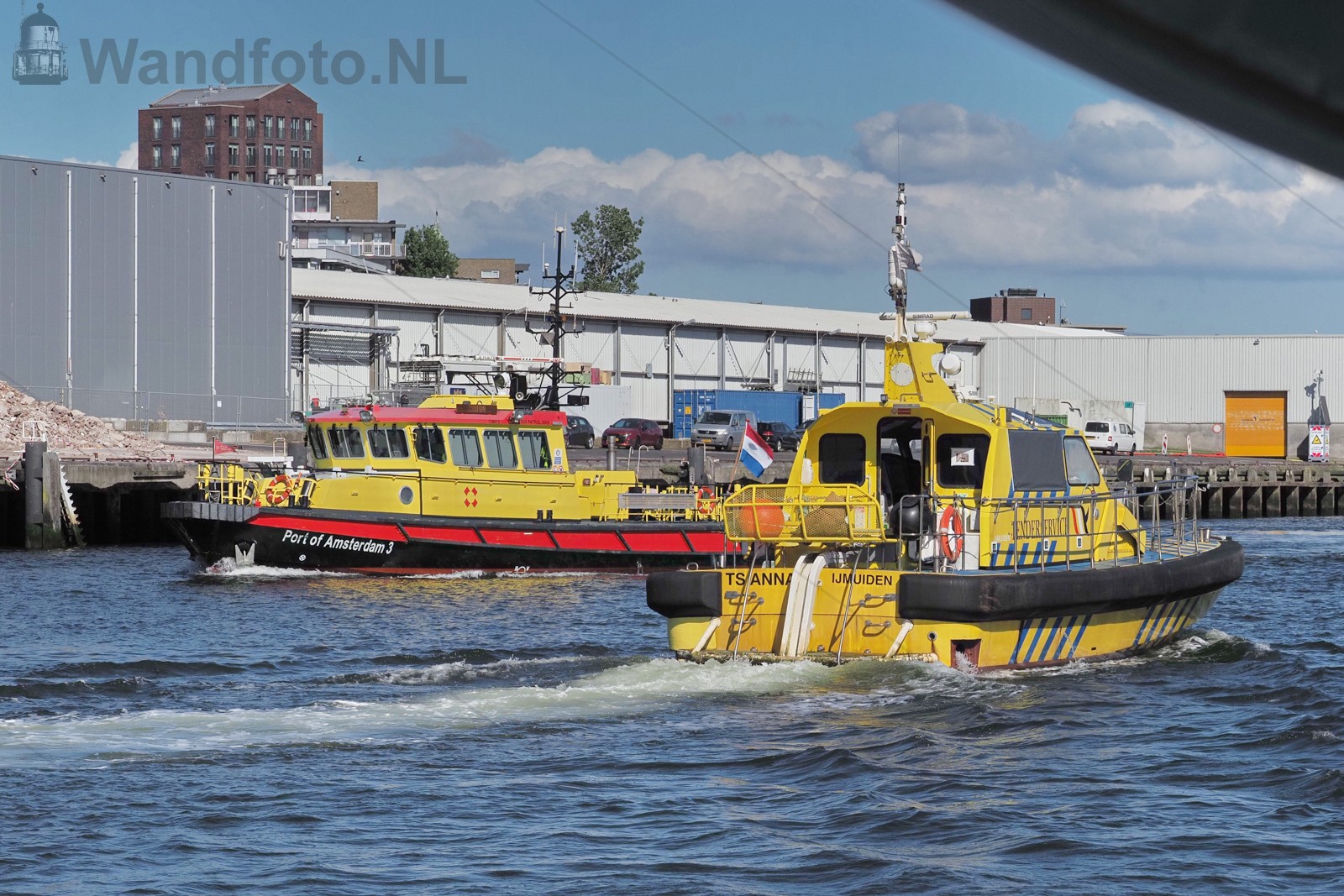 Patrouillevaartuig PoA-1 en tender TS Anna