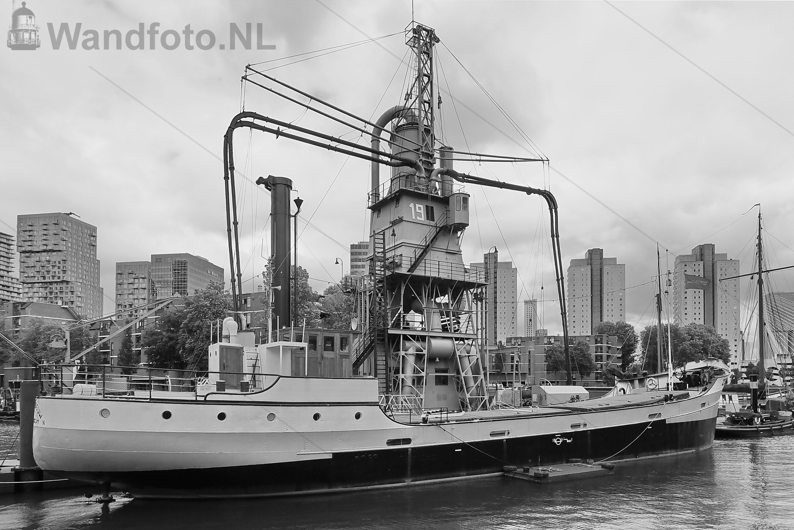 Elevator 19 and coaster Zeemeeuw