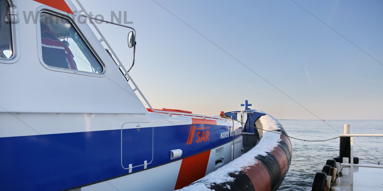 Reddingboot Koos van Messel in de sneeuw