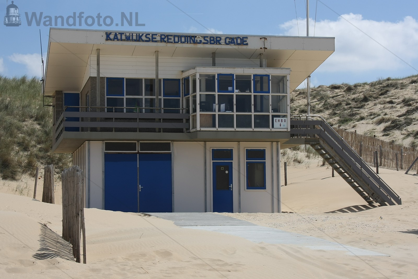Hijsoefening met leerlingen van de visserijschool
